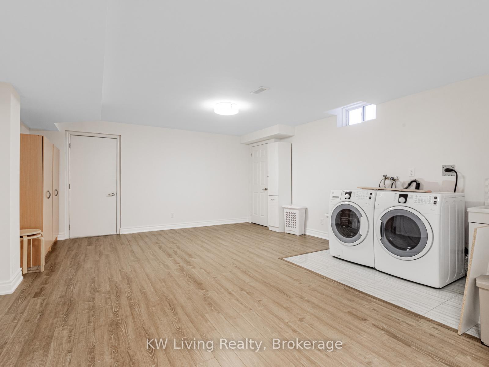 Photo 33 of 37 Jeffrey Nihda Crescent, Markham, Greensborough — HOMEH