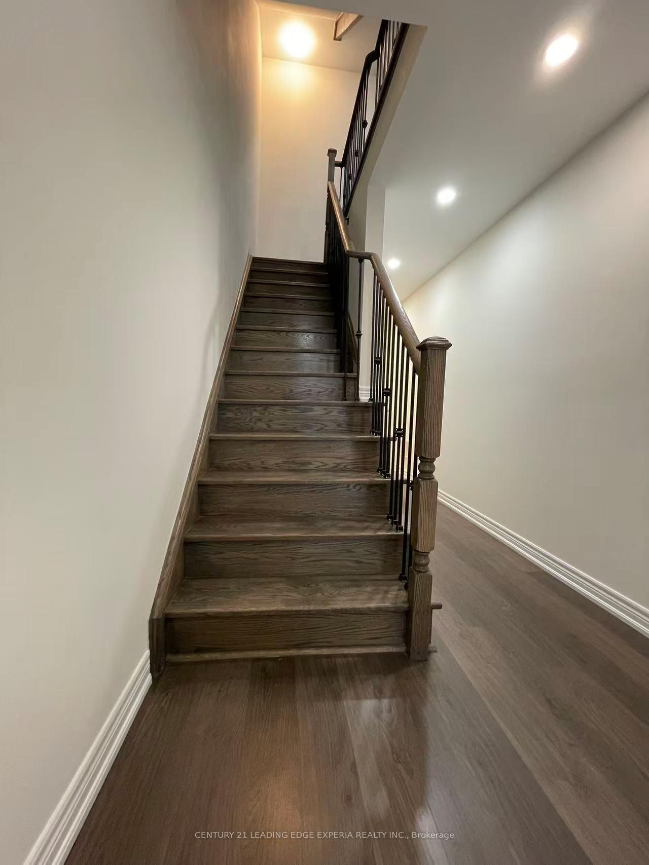 Photo 5 of 6 Fanny Grove Way, Markham, Greensborough — HOMEH