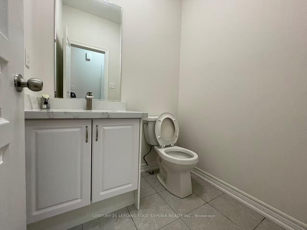Photo 8 of 6 Fanny Grove Way, Markham, Greensborough — HOMEH