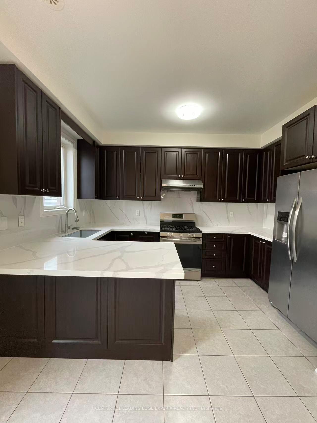 Photo 9 of 6 Fanny Grove Way, Markham, Greensborough — HOMEH