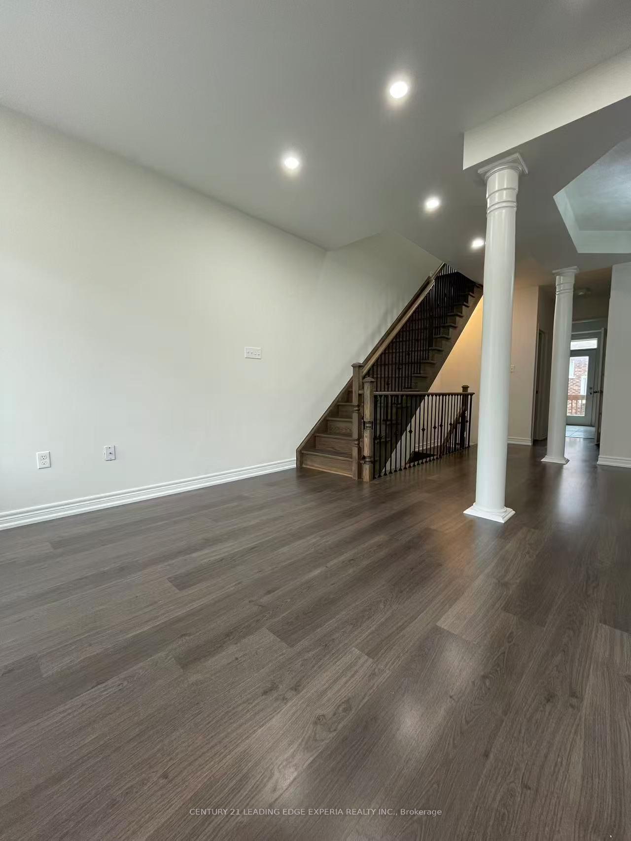 Photo 13 of 6 Fanny Grove Way, Markham, Greensborough — HOMEH