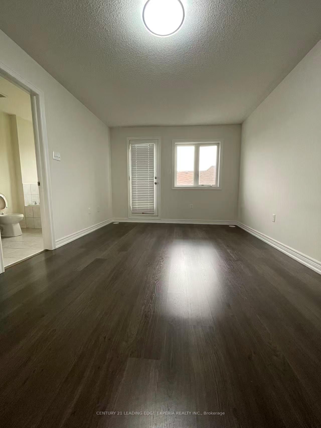 Photo 15 of 6 Fanny Grove Way, Markham, Greensborough — HOMEH