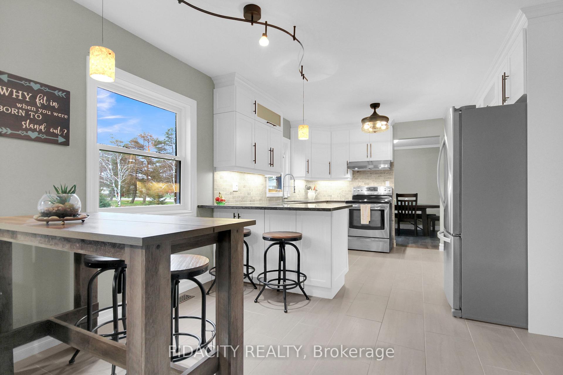Photo 14 of 6657 Bluebird Street, Ottawa, Kars — HOMEH