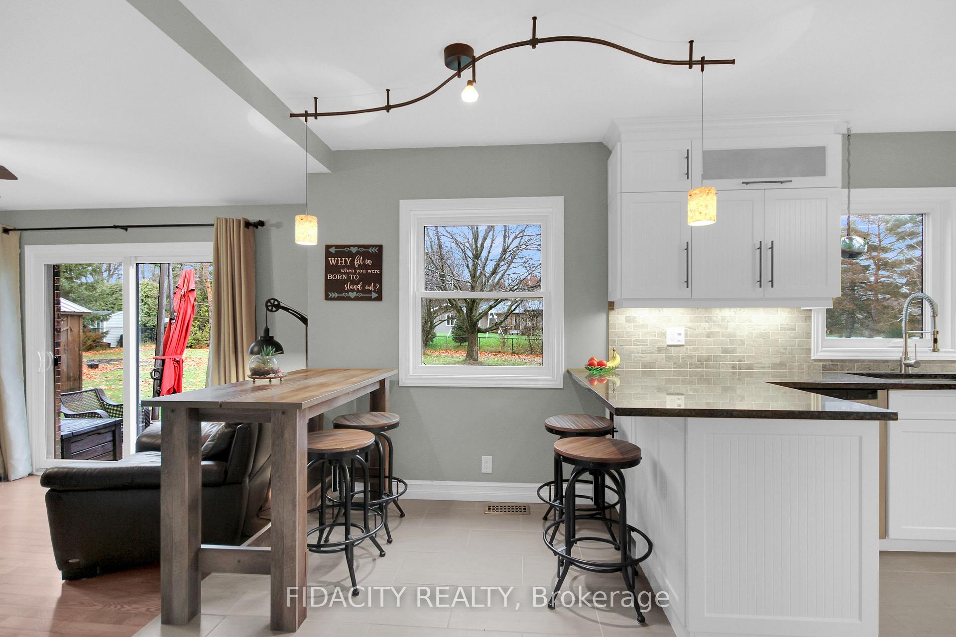 Photo 17 of 6657 Bluebird Street, Ottawa, Kars — HOMEH