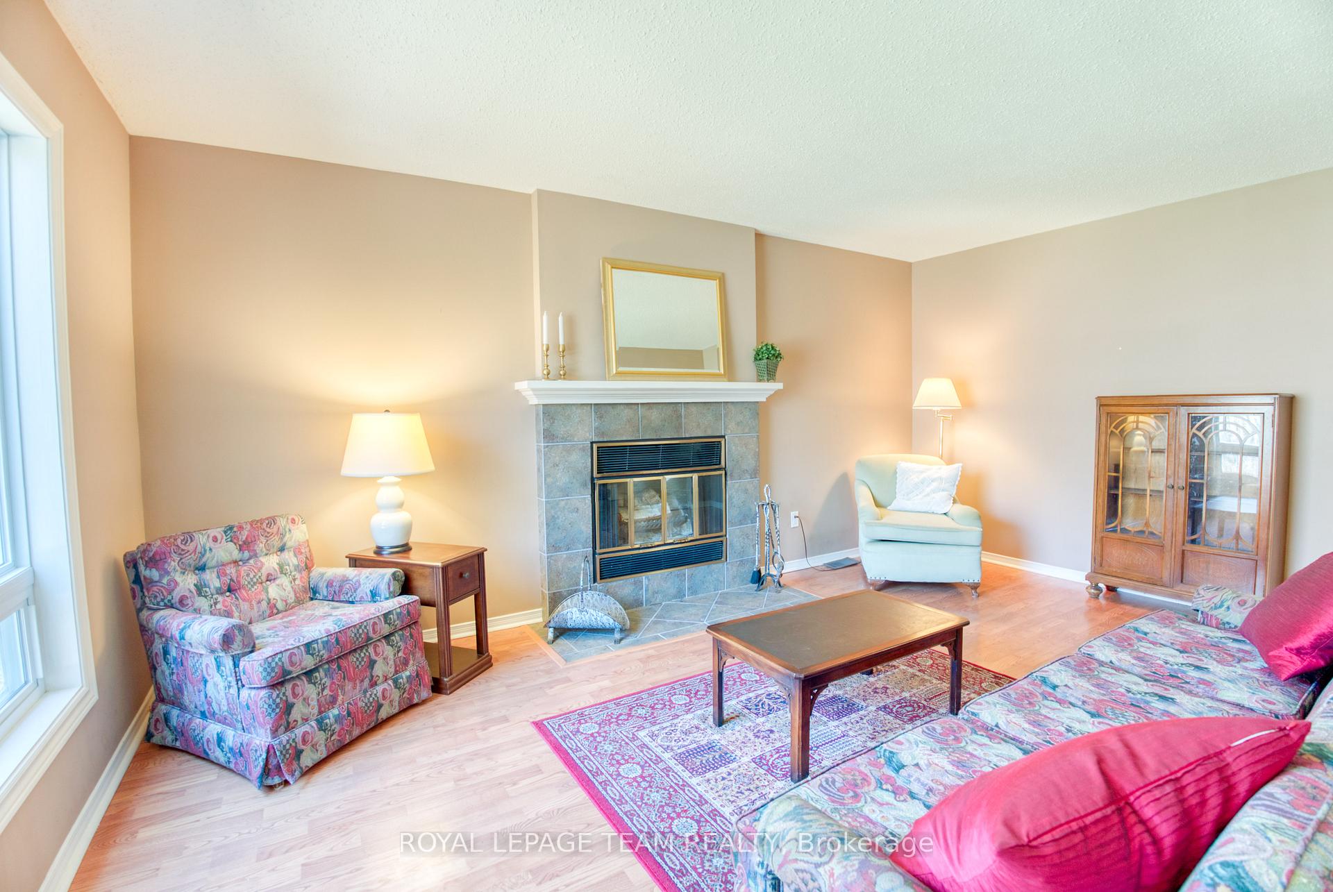 Photo 16 of 69 Shetland Way, Ottawa, Kanata - Bridlewood — HOMEH