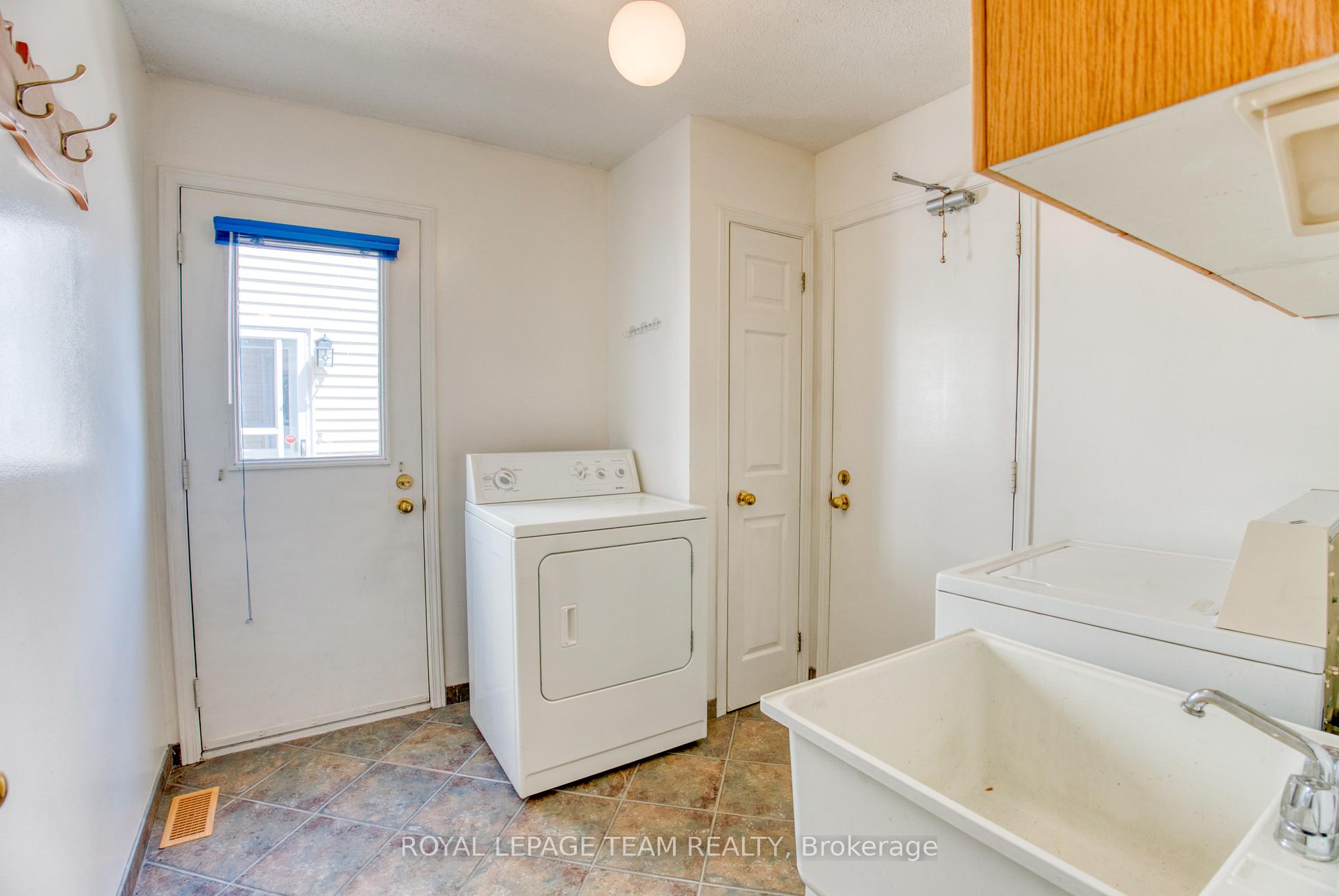 Photo 19 of 69 Shetland Way, Ottawa, Kanata - Bridlewood — HOMEH