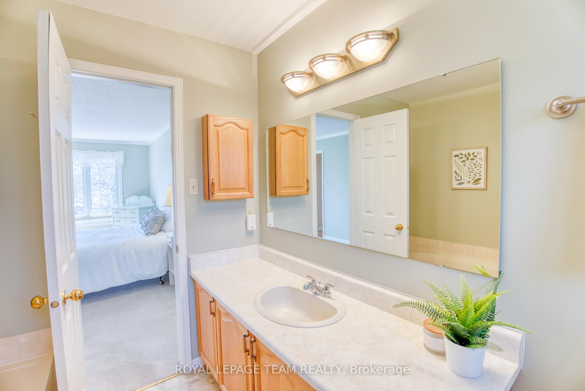 Photo 26 of 69 Shetland Way, Ottawa, Kanata - Bridlewood — HOMEH