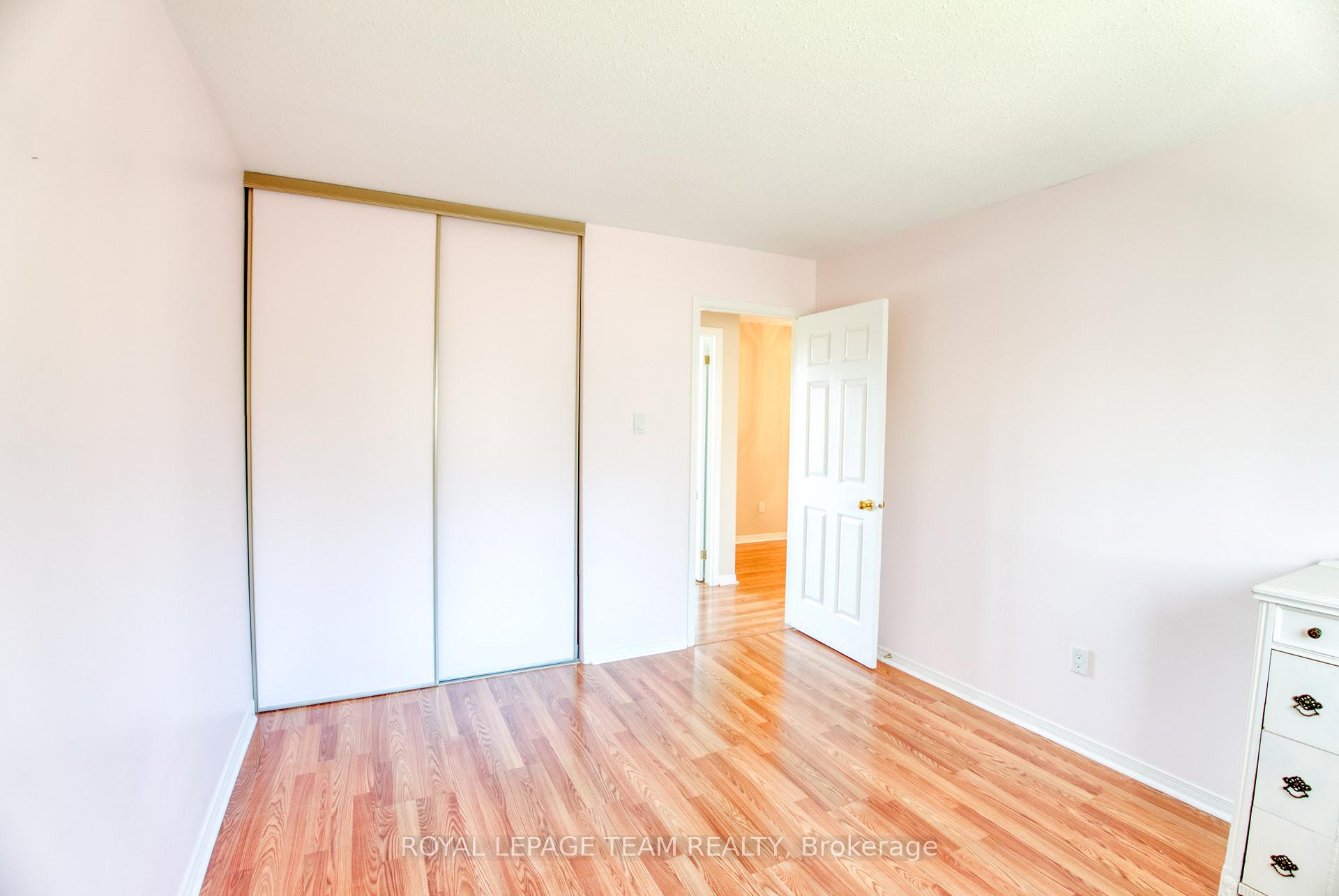 Photo 32 of 69 Shetland Way, Ottawa, Kanata - Bridlewood — HOMEH