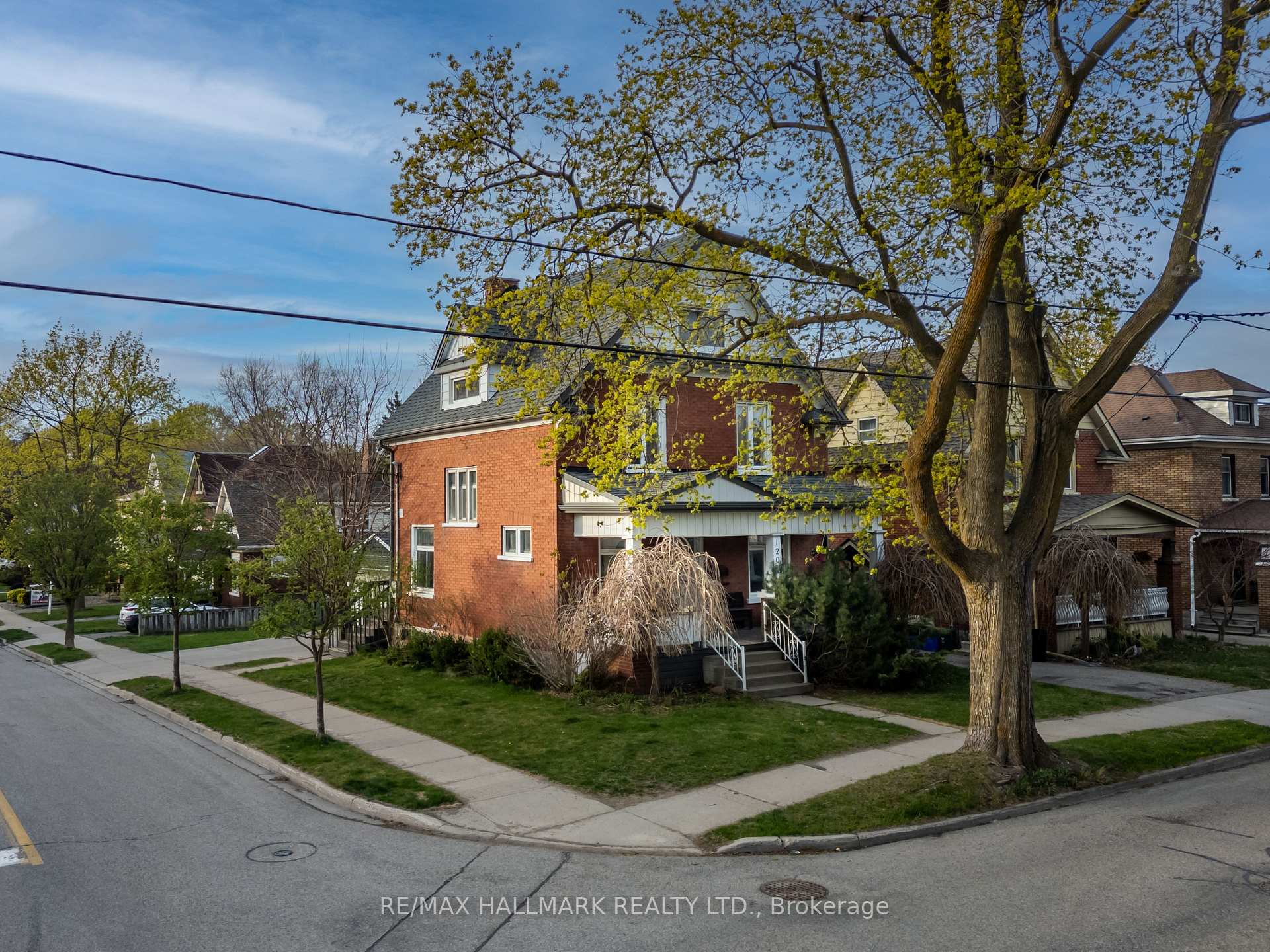 Photo 3 of 120 Cameron Street N, Kitchener, Auditorium — HOMEH