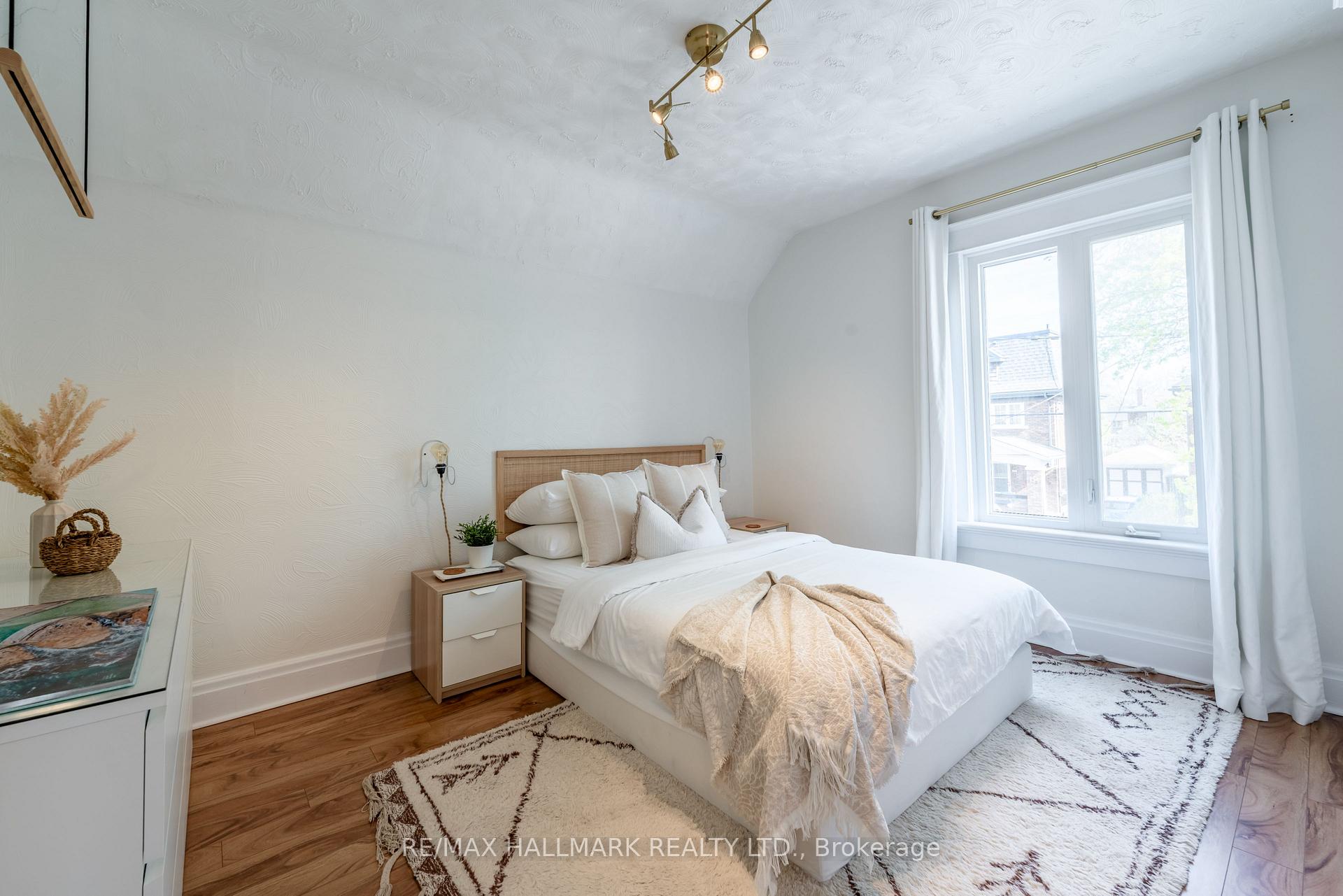 Photo 23 of 120 Cameron Street N, Kitchener, Auditorium — HOMEH
