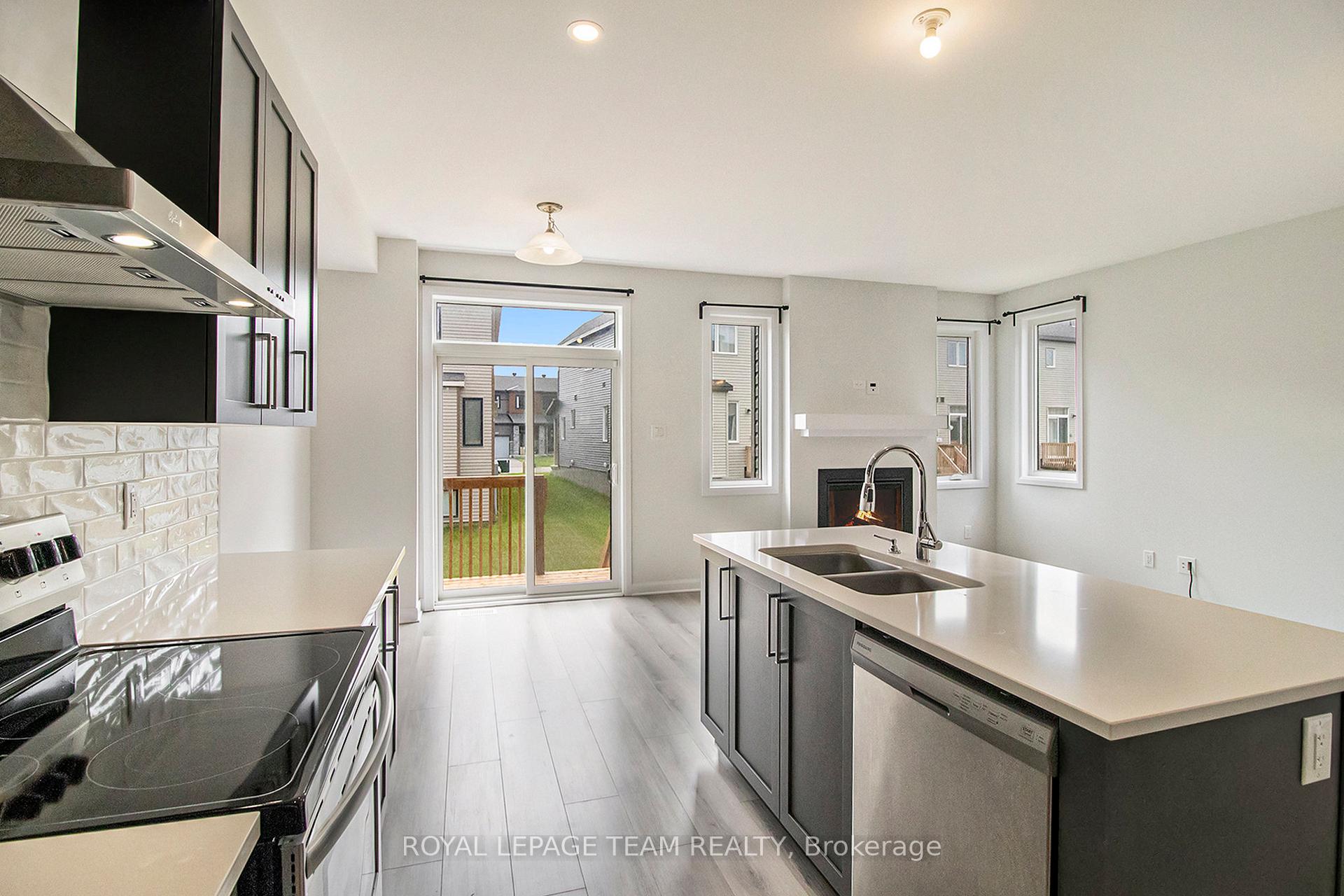 Photo 9 of 531 Winterset Road, Ottawa, Kanata - Kanata Lakes/Heritage Hills — HOMEH