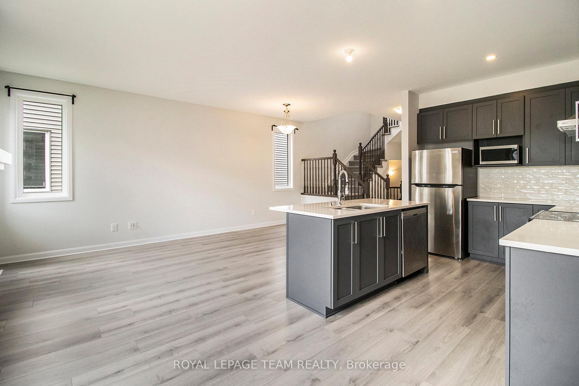 Photo 11 of 531 Winterset Road, Ottawa, Kanata - Kanata Lakes/Heritage Hills — HOMEH