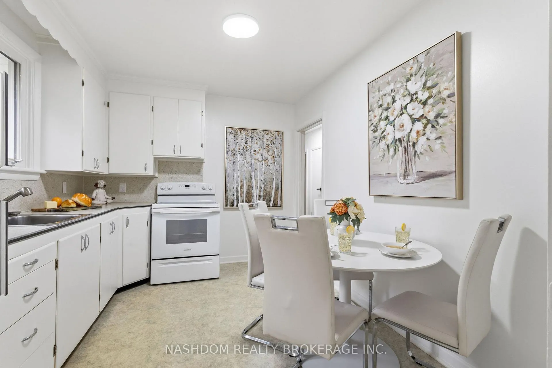 Photo 8 of 9 McKay Road, Hamilton, Dundas — HOMEH