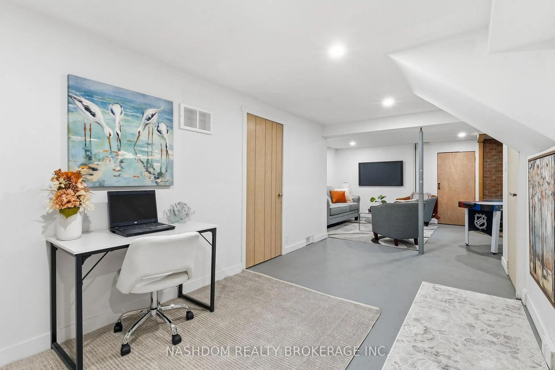 Photo 20 of 9 McKay Road, Hamilton, Dundas — HOMEH