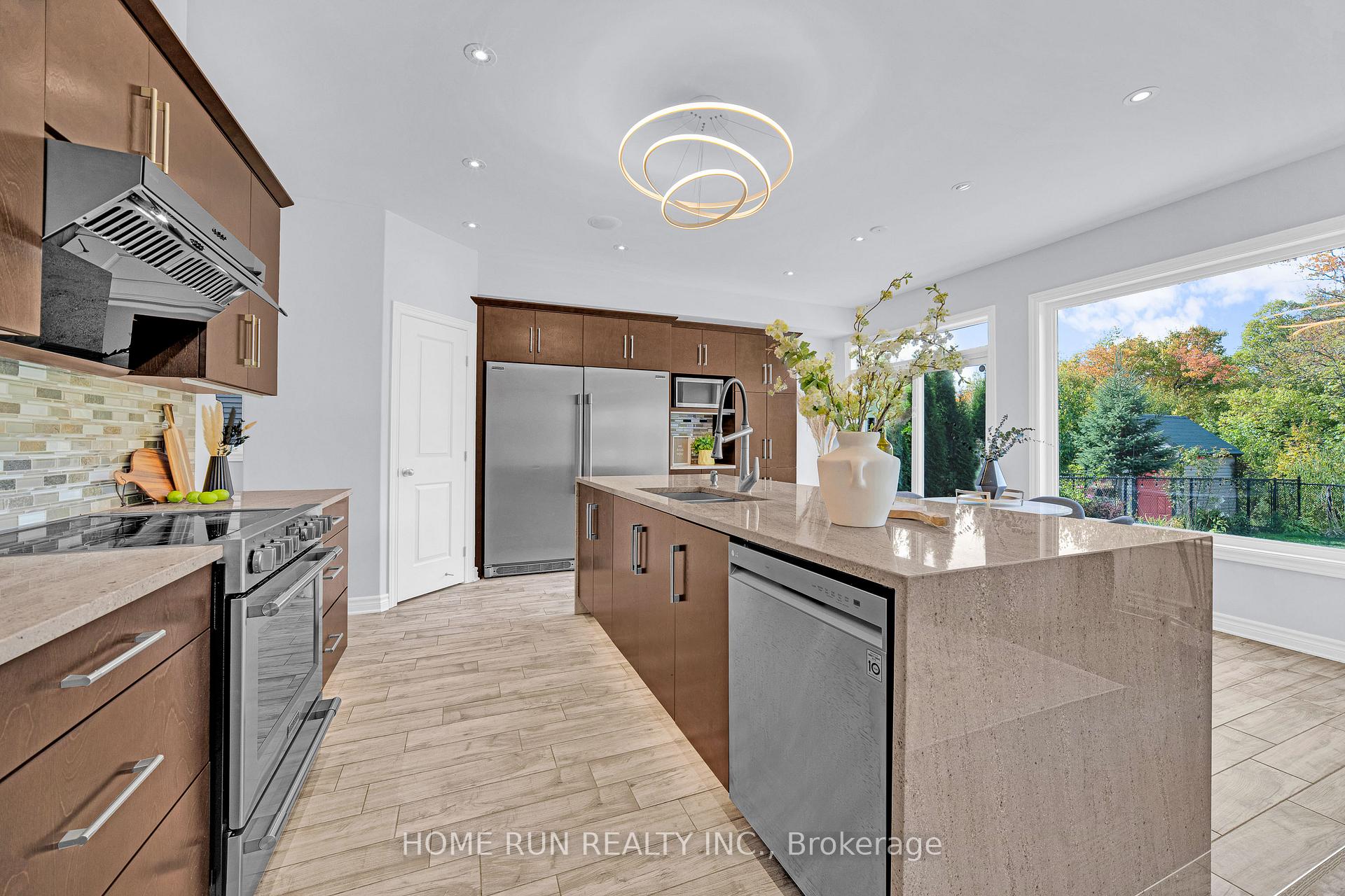 Photo 21 of 170 Escarpment Crescent, Ottawa, Kanata - Kanata Lakes/Heritage Hills — HOMEH