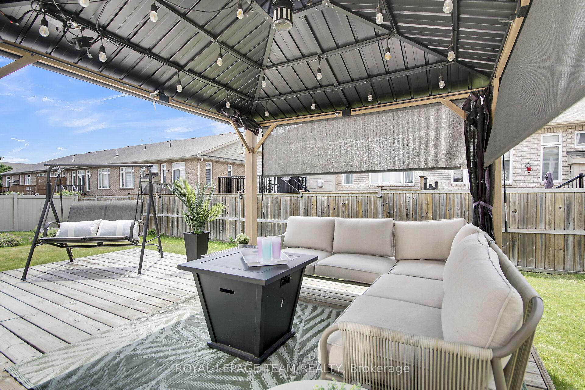 Photo 5 of 239 Waymark Crescent, Ottawa, Kanata - Bridlewood — HOMEH