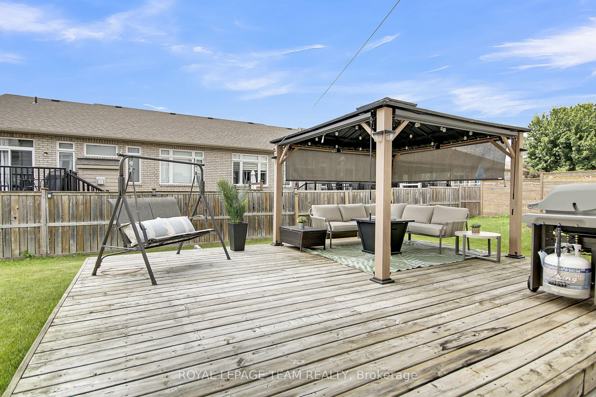 Photo 43 of 239 Waymark Crescent, Ottawa, Kanata - Bridlewood — HOMEH