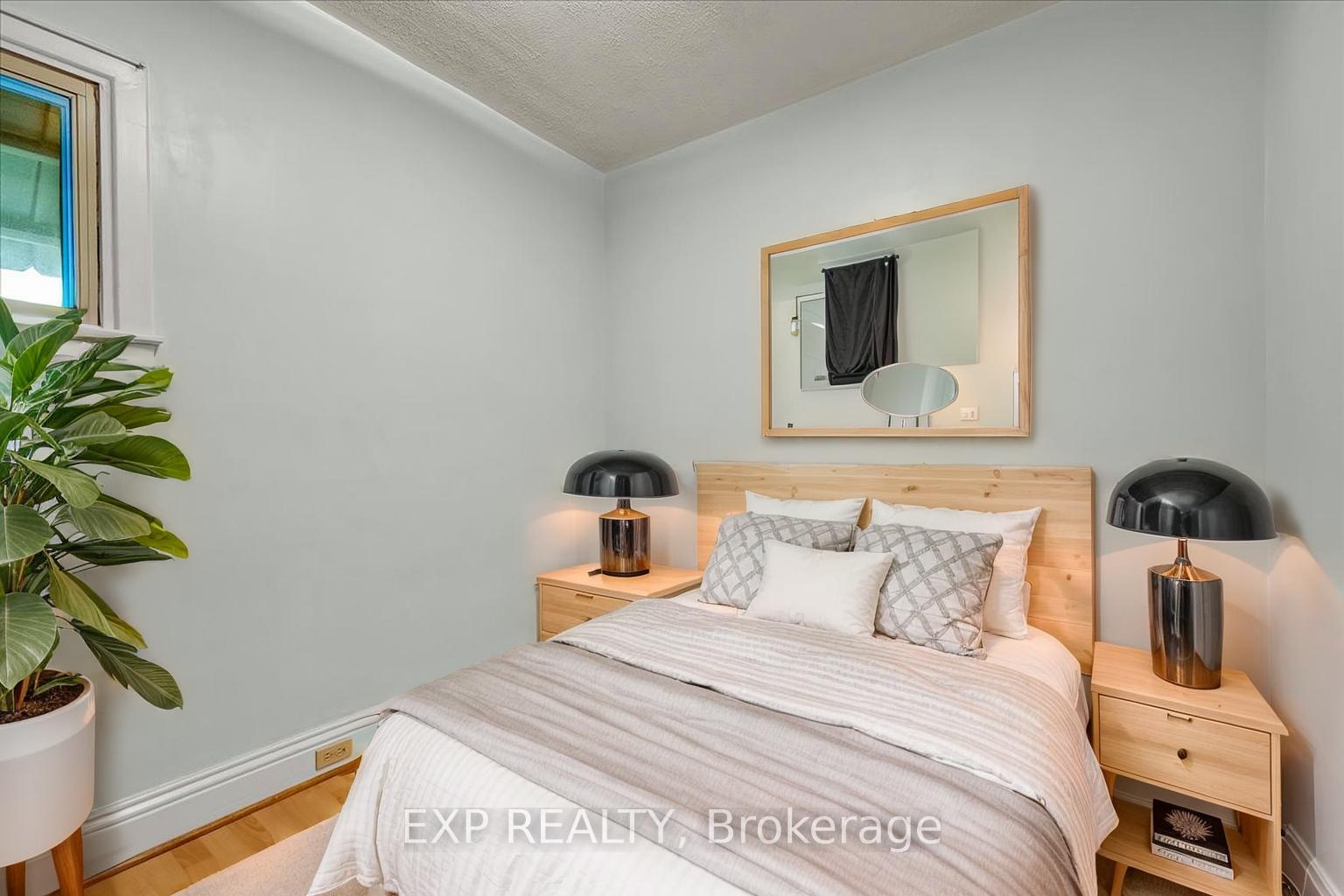 Photo 9 of 30 Baker Street, Hamilton, Strathcona — HOMEH