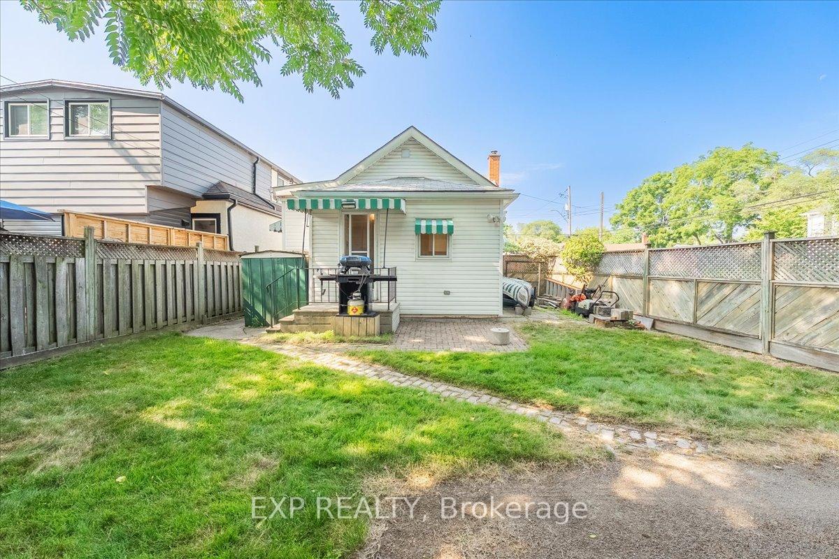 Photo 21 of 30 Baker Street, Hamilton, Strathcona — HOMEH