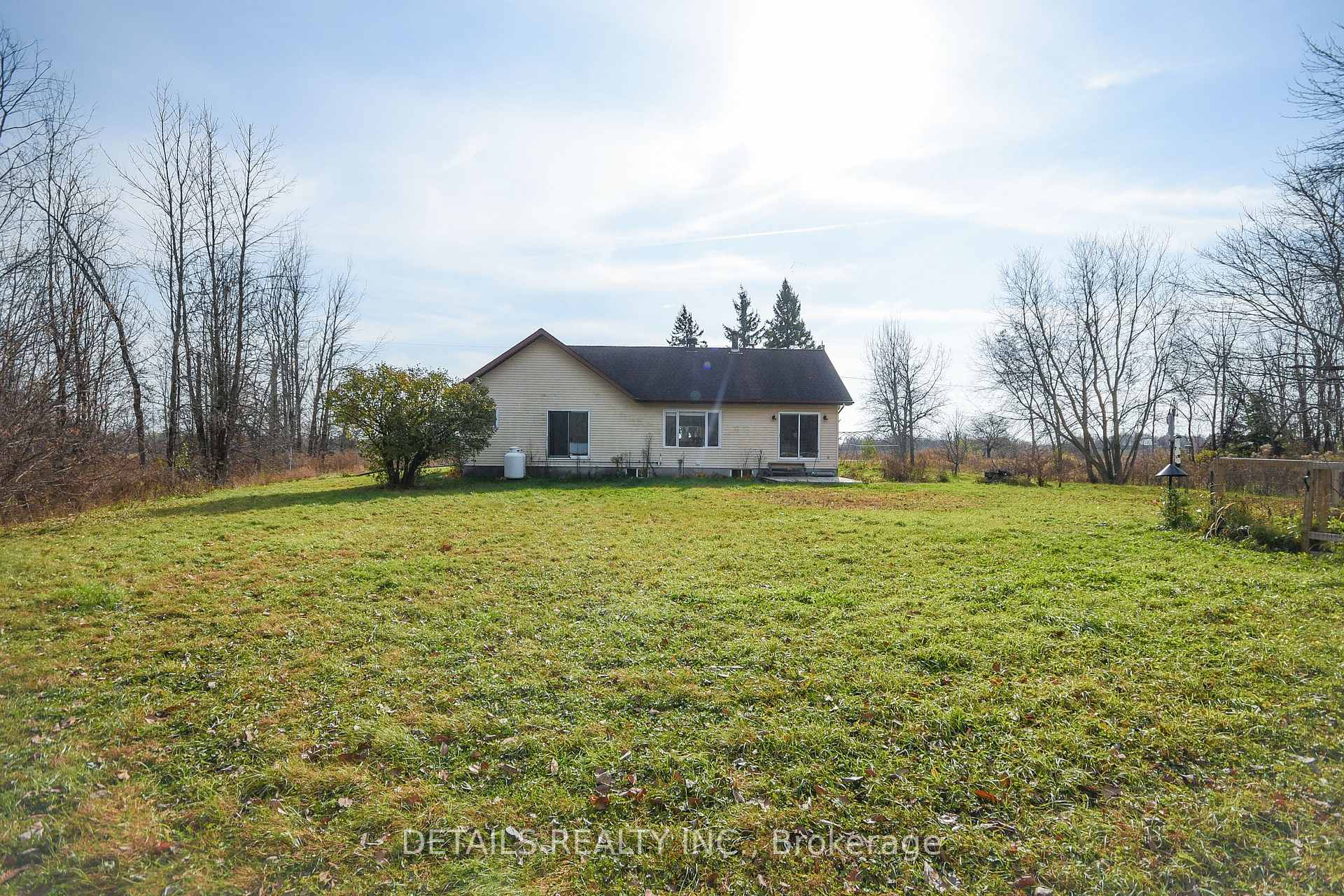 Photo 2 of 3442 Barnsdale Road, Ottawa, Manotick Village & Manotick Estates — HOMEH