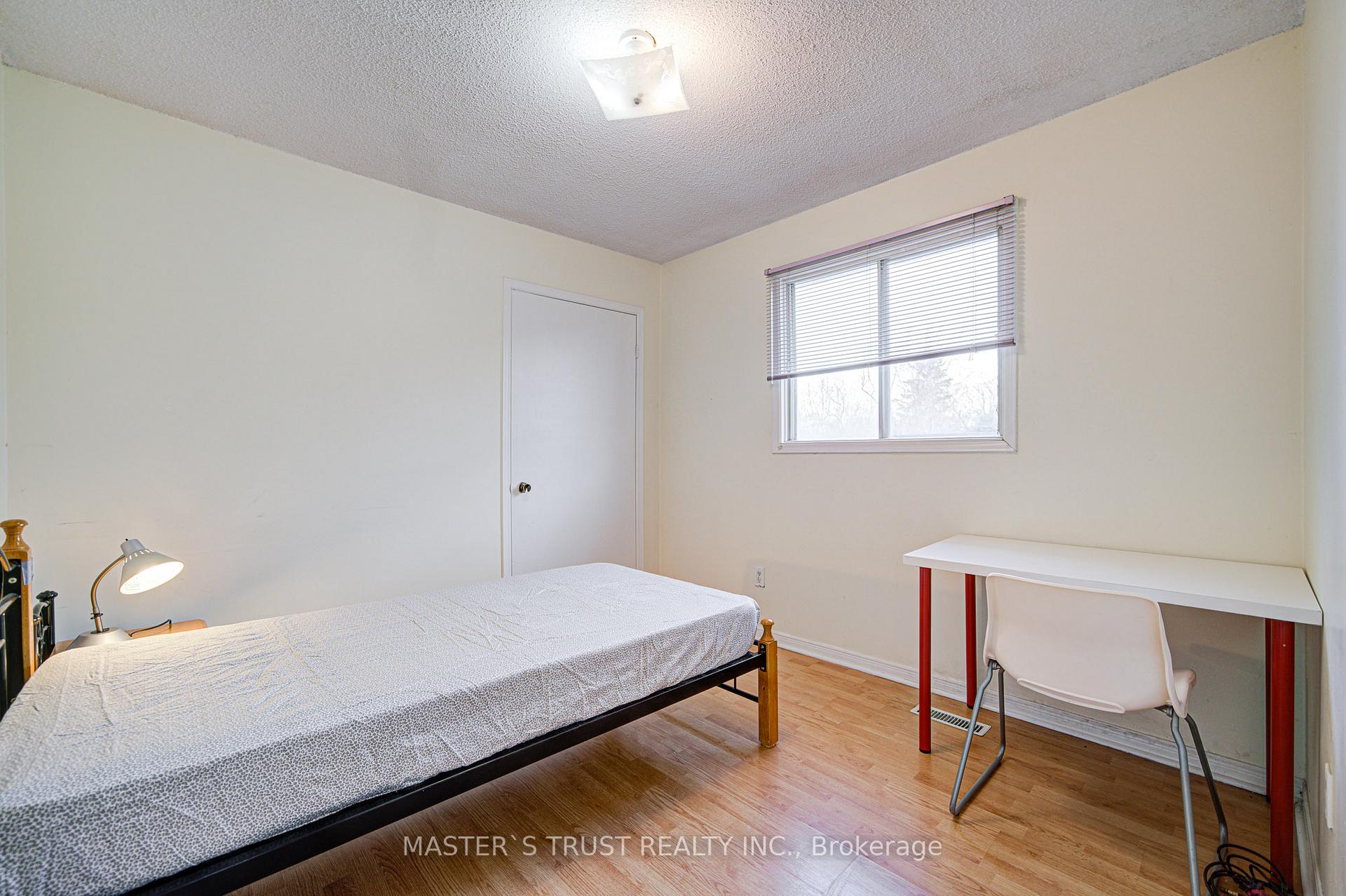 Photo 35 of 34 Denby Court, Markham, Unionville — HOMEH