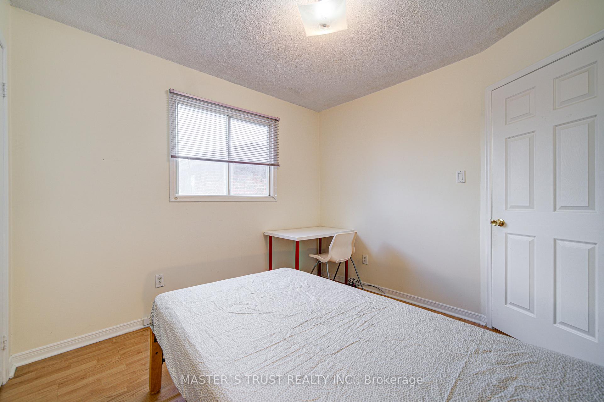 Photo 37 of 34 Denby Court, Markham, Unionville — HOMEH