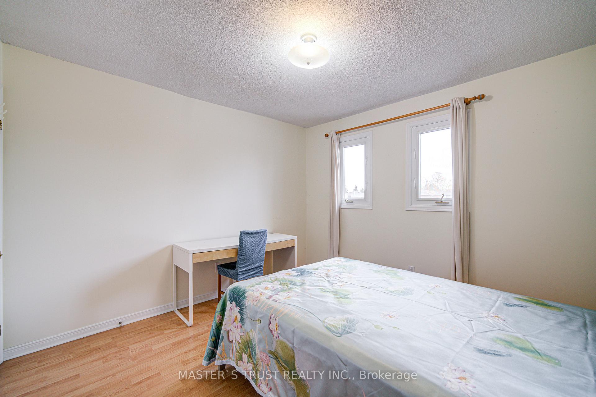 Photo 42 of 34 Denby Court, Markham, Unionville — HOMEH