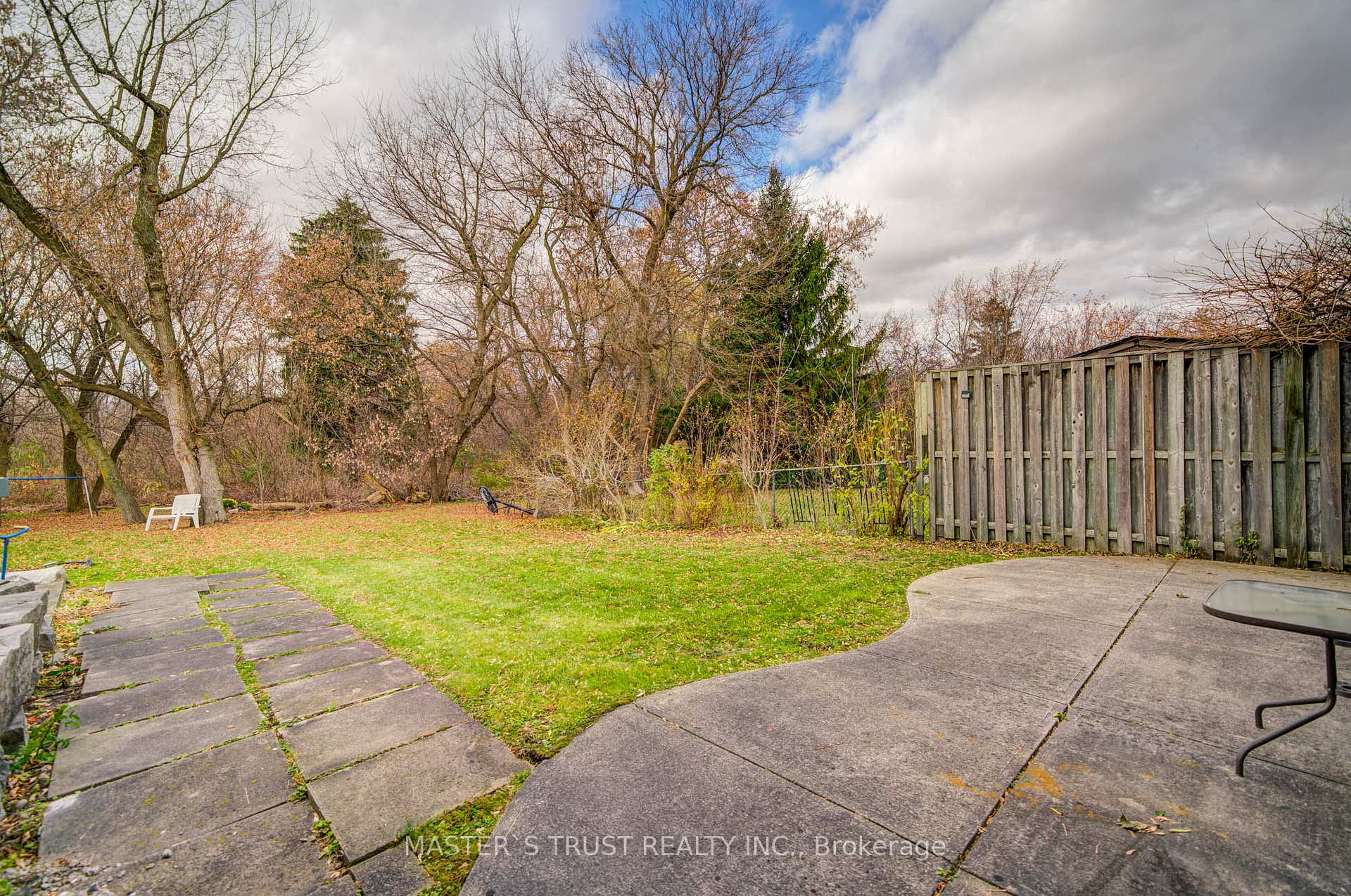 Photo 49 of 34 Denby Court, Markham, Unionville — HOMEH