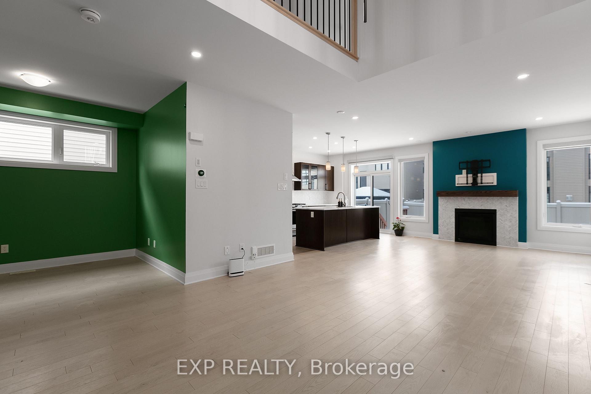 Photo 5 of 314 Cranesbill Road, Ottawa, Kanata - Emerald Meadows/Trailwest — HOMEH
