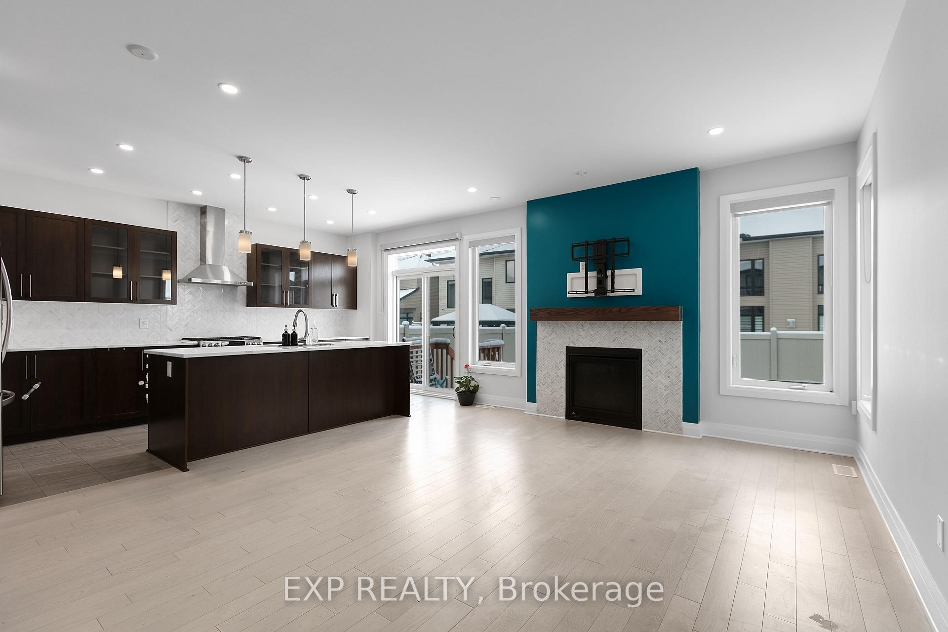 Photo 6 of 314 Cranesbill Road, Ottawa, Kanata - Emerald Meadows/Trailwest — HOMEH