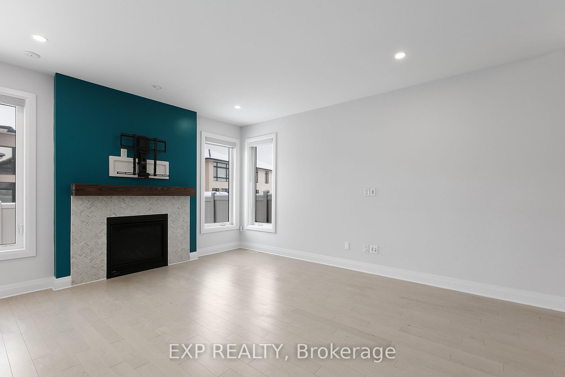 Photo 8 of 314 Cranesbill Road, Ottawa, Kanata - Emerald Meadows/Trailwest — HOMEH