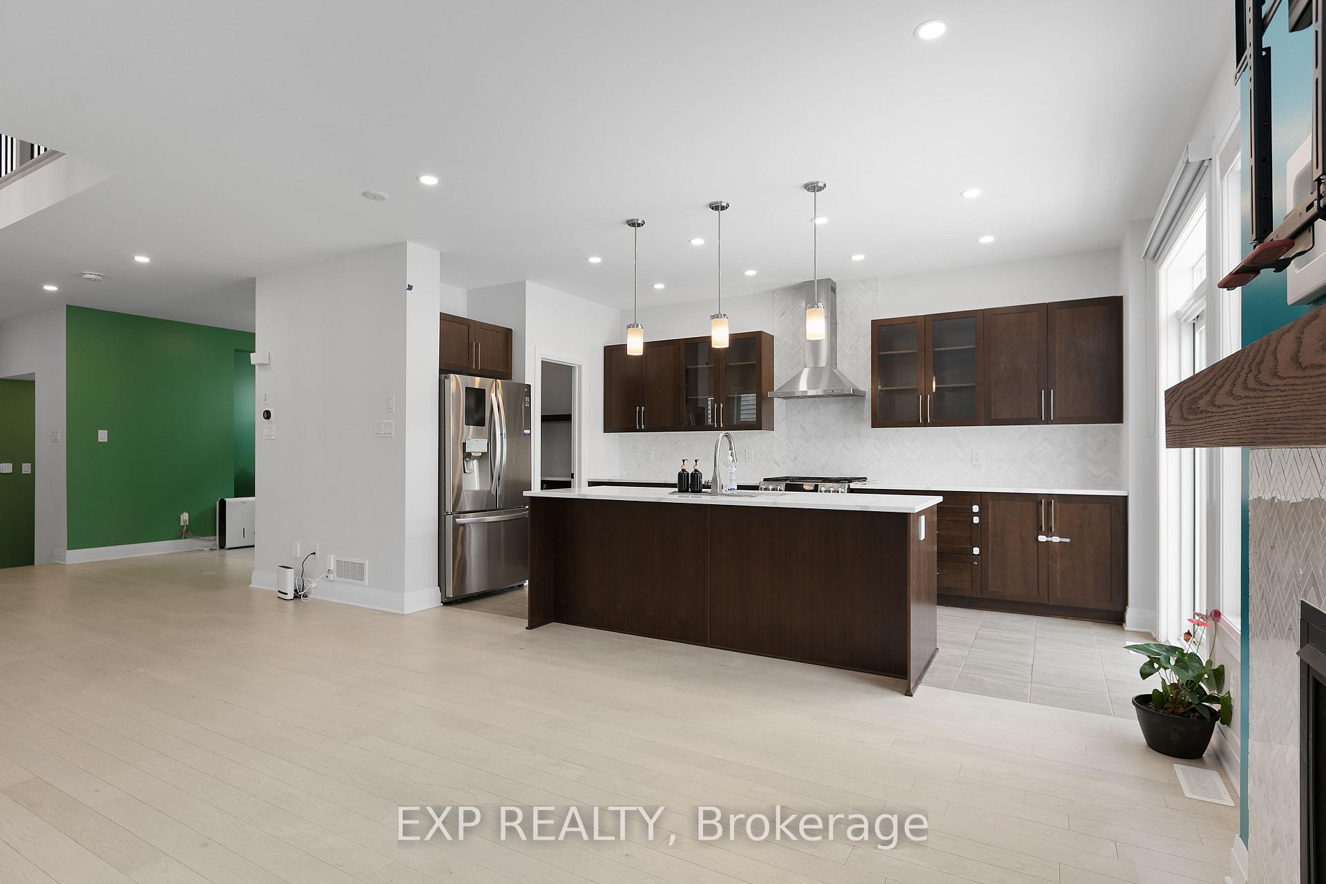 Photo 10 of 314 Cranesbill Road, Ottawa, Kanata - Emerald Meadows/Trailwest — HOMEH