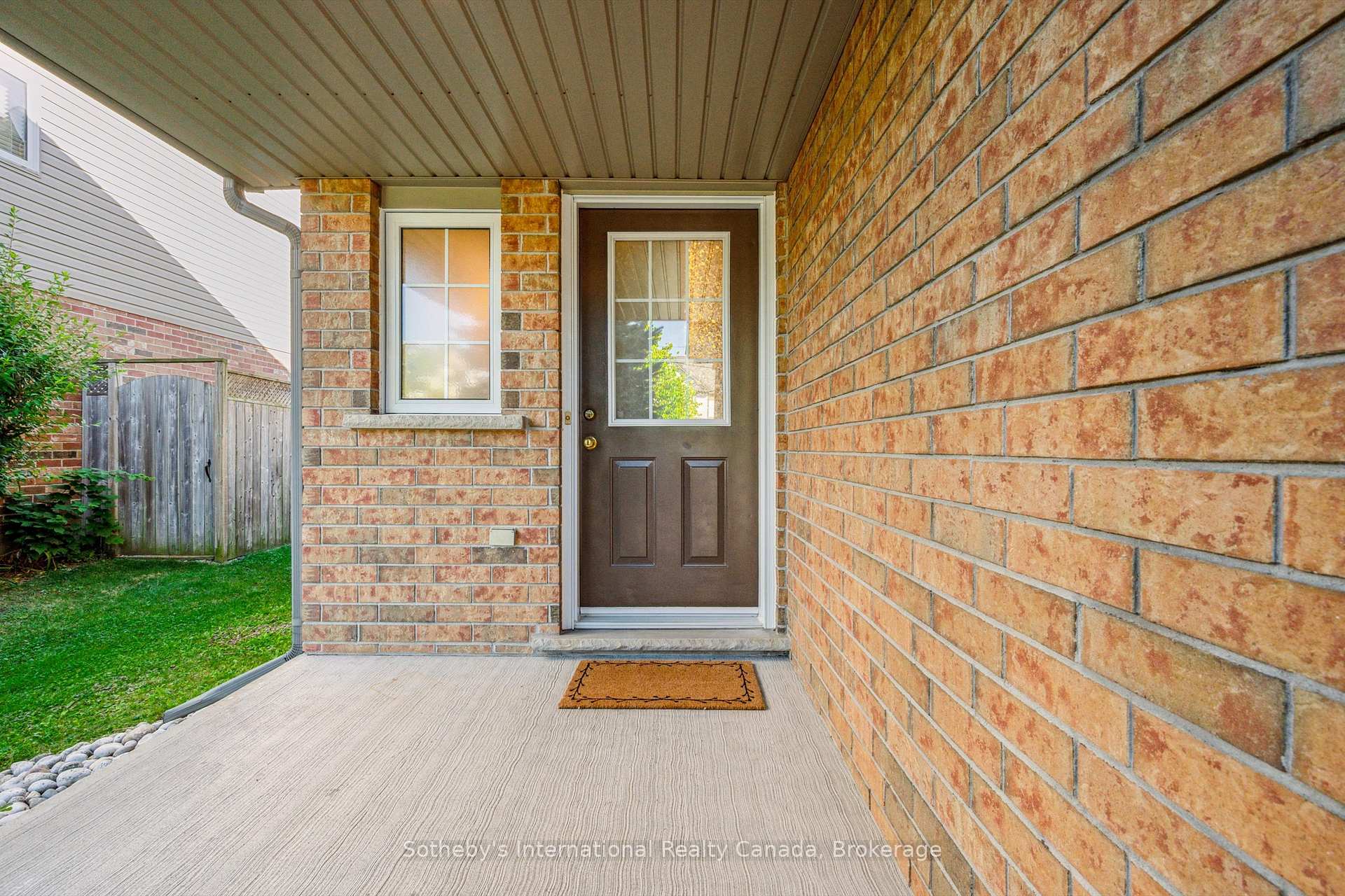 Photo 2 of 106 Max Becker Drive, Kitchener — HOMEH