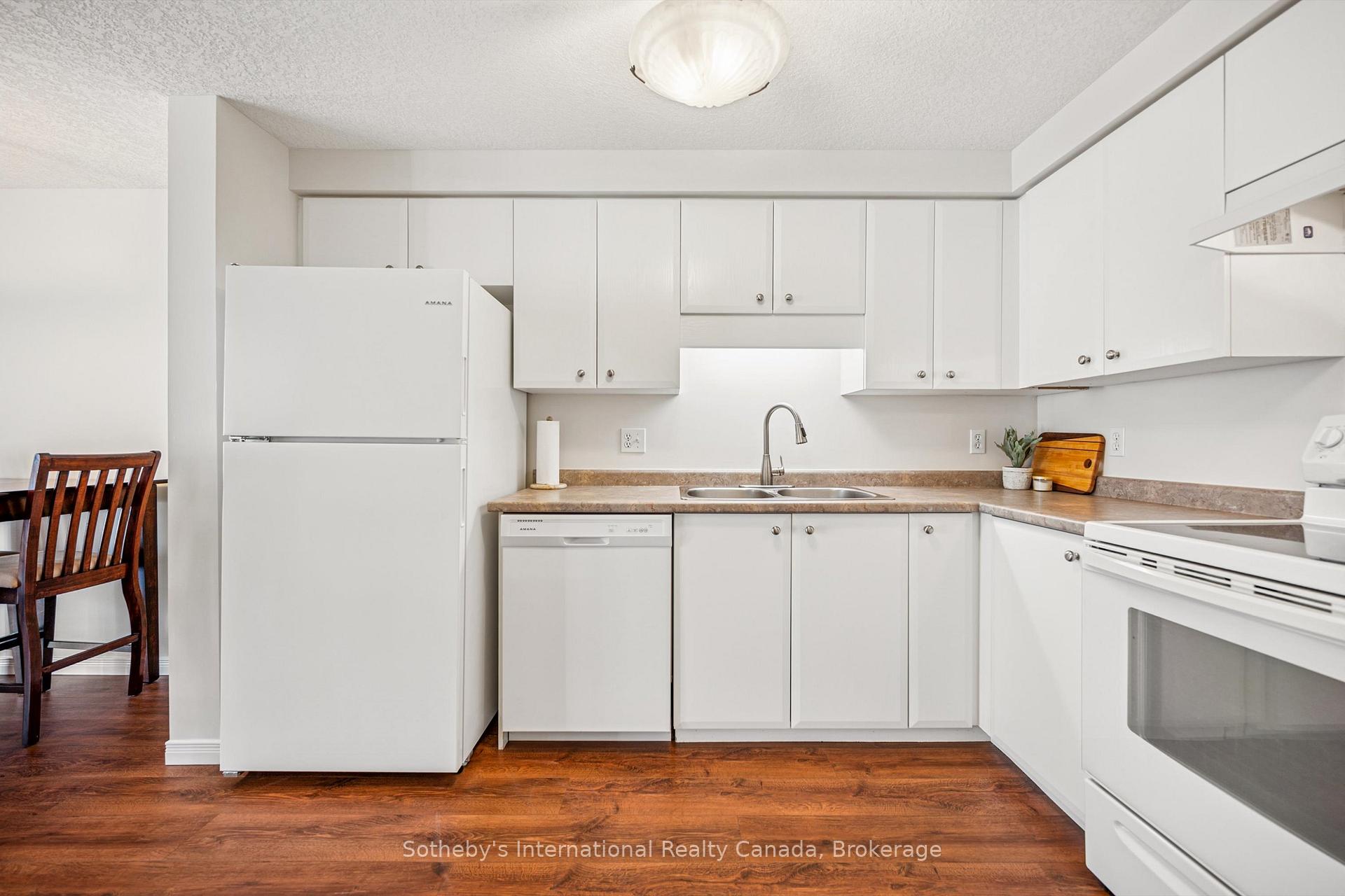 Photo 4 of 106 Max Becker Drive, Kitchener — HOMEH
