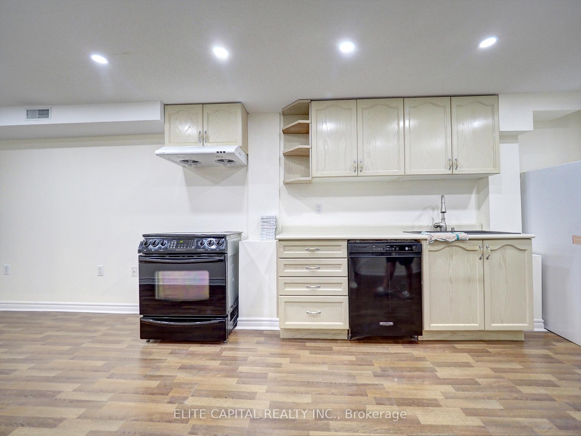 Photo 4 of Unit Bsmt, 783 Bur Oak Avenue, Markham, Wismer — HOMEH