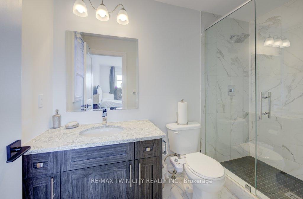 Photo 11 of 134 Forest Creek Drive, Kitchener — HOMEH