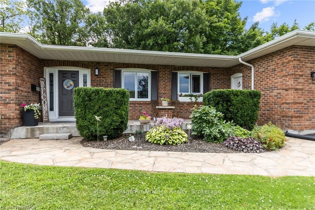 Photo 3 of 1200 Allen Point Road, Kingston, City North of 401 — HOMEH