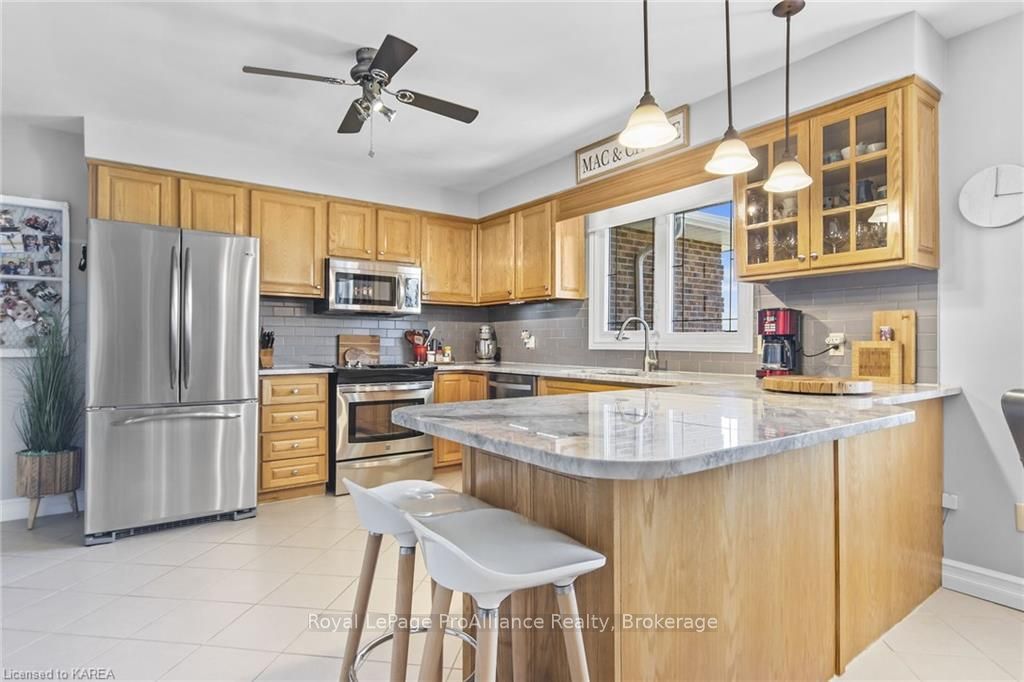 Photo 11 of 1200 Allen Point Road, Kingston, City North of 401 — HOMEH