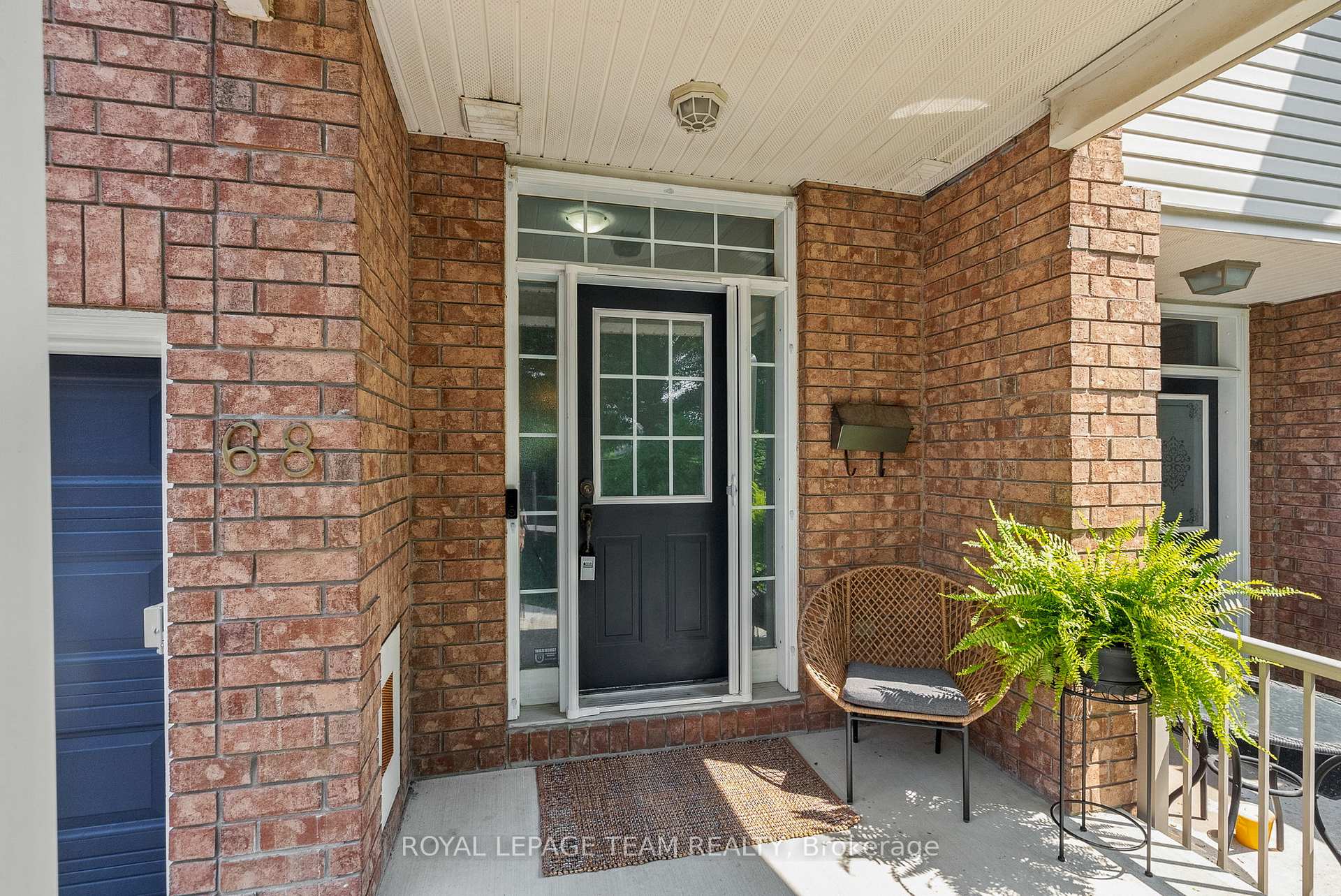 Photo 3 of 68 Eagleview Street, Ottawa, Kanata - Emerald Meadows/Trailwest — HOMEH