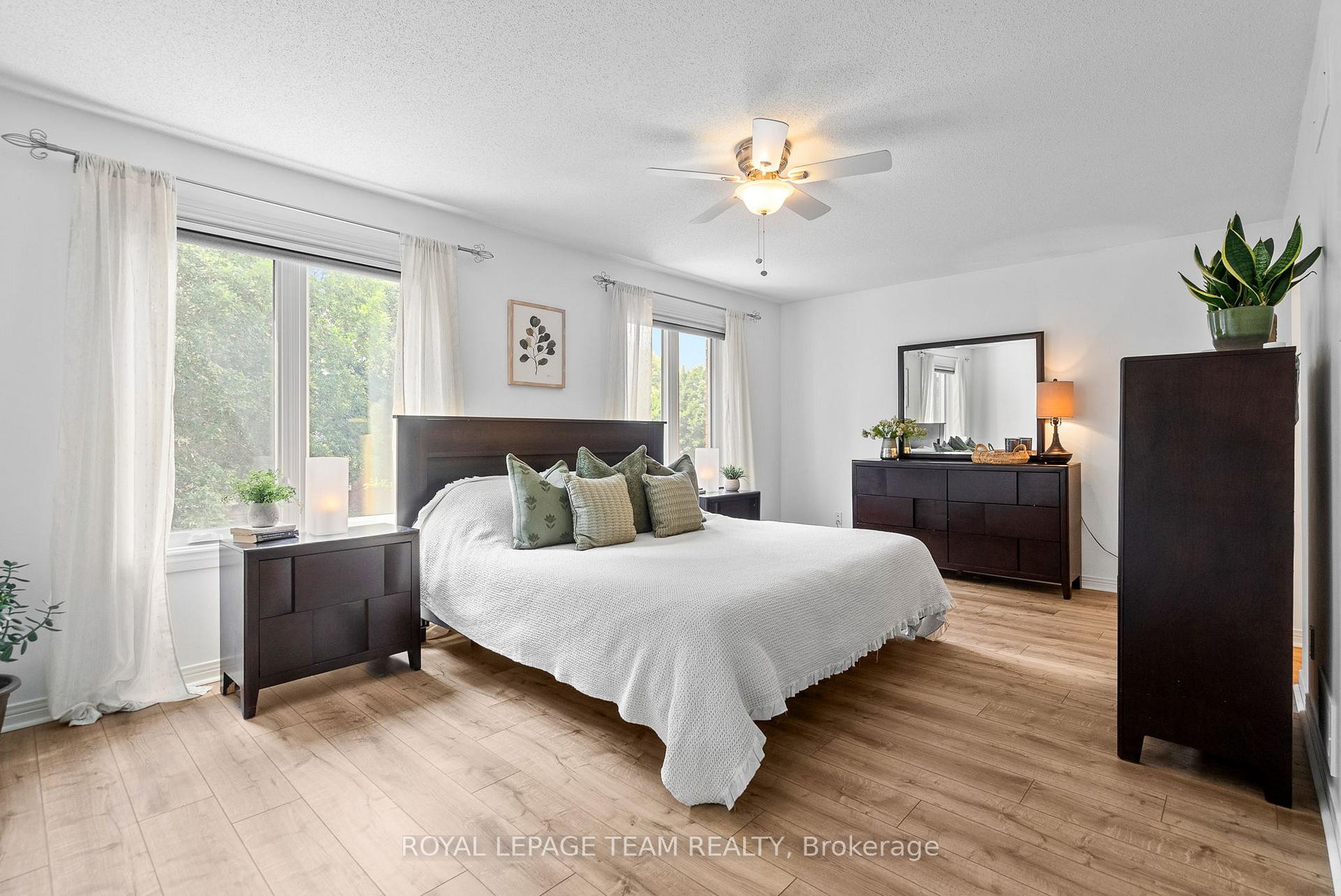 Photo 15 of 68 Eagleview Street, Ottawa, Kanata - Emerald Meadows/Trailwest — HOMEH