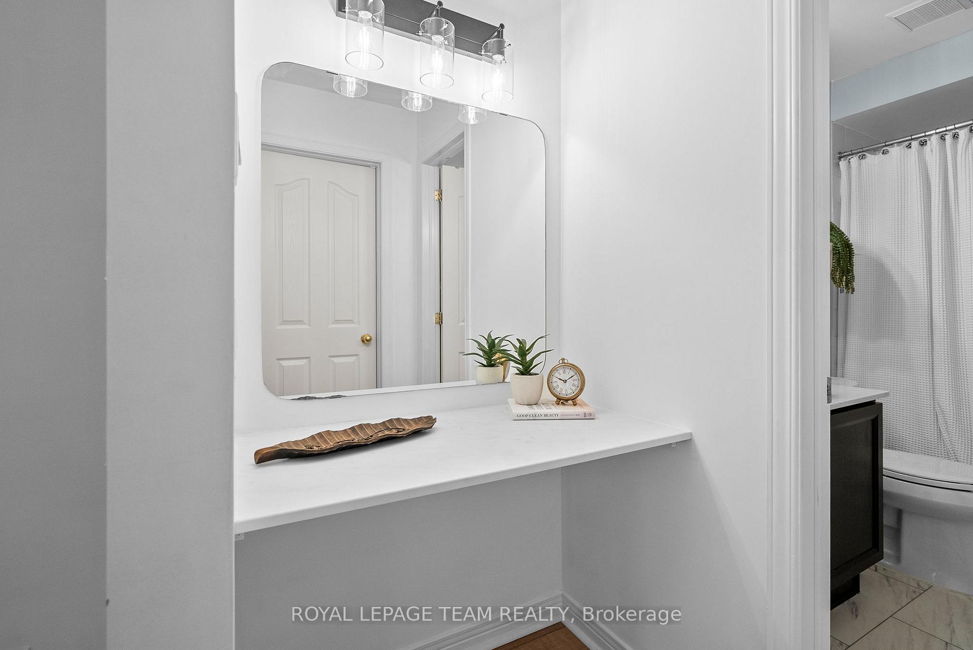Photo 18 of 68 Eagleview Street, Ottawa, Kanata - Emerald Meadows/Trailwest — HOMEH