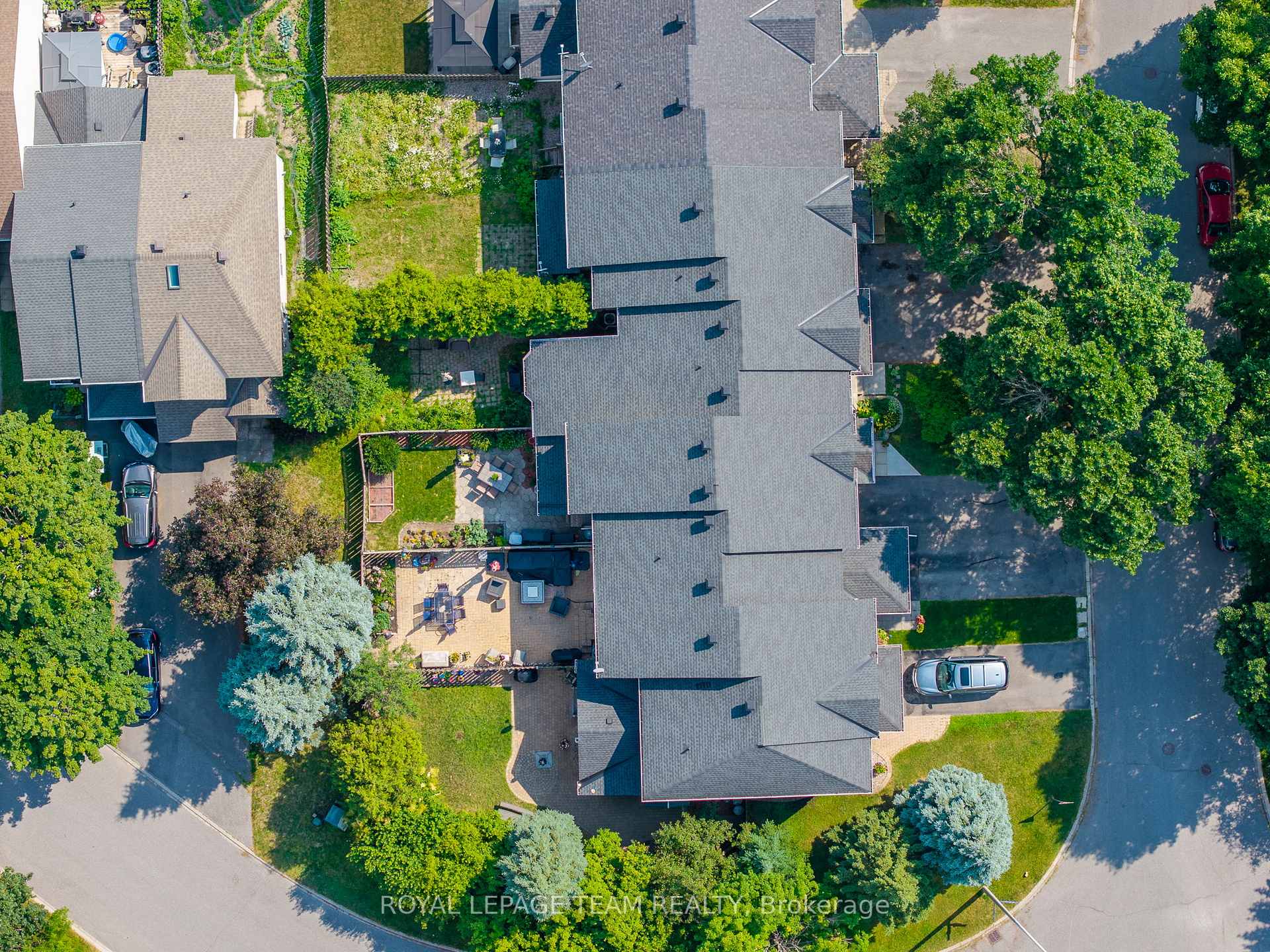 Photo 33 of 68 Eagleview Street, Ottawa, Kanata - Emerald Meadows/Trailwest — HOMEH