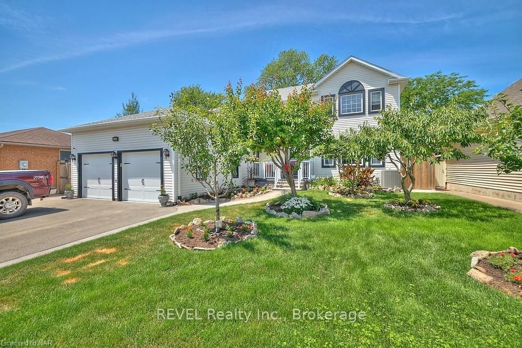 Front of 4965 Alexandra Avenue