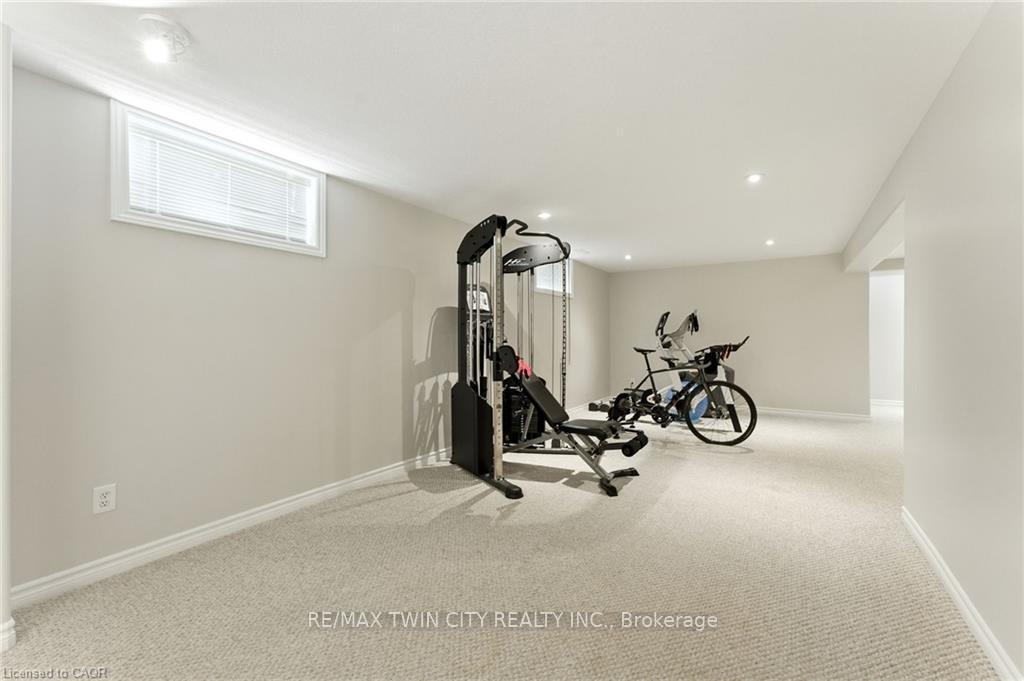 Photo 30 of 62 Zeller Drive, Kitchener — HOMEH