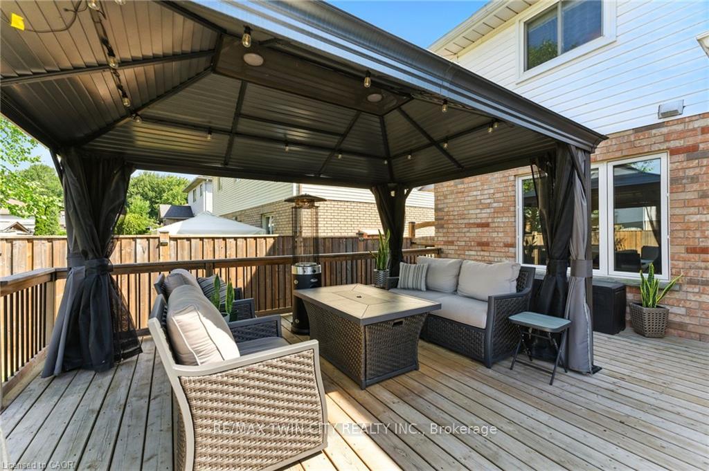 Photo 38 of 62 Zeller Drive, Kitchener — HOMEH