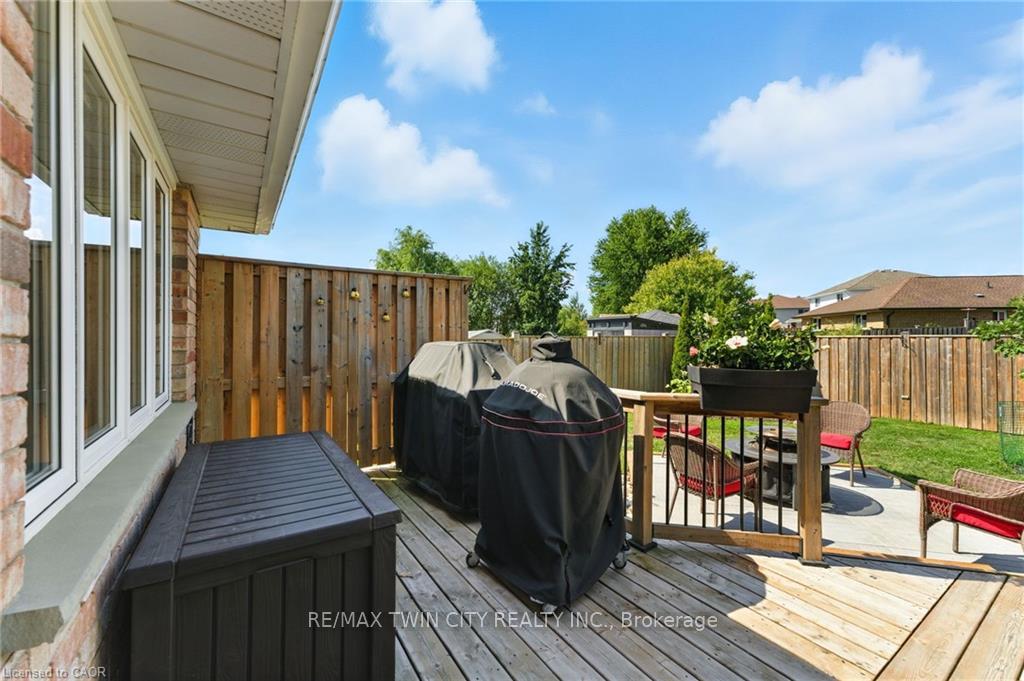 Photo 41 of 62 Zeller Drive, Kitchener — HOMEH