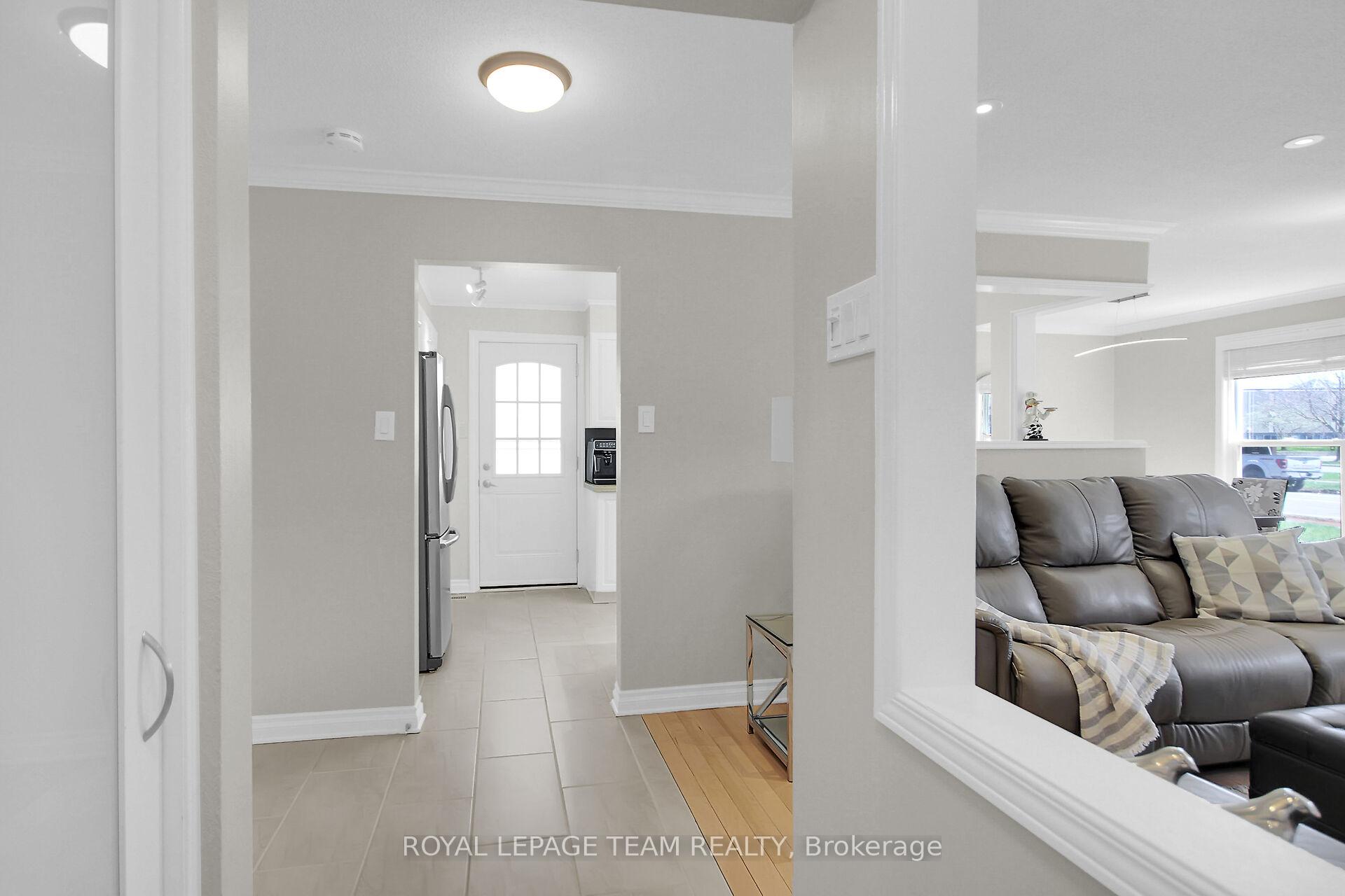 Photo 3 of 167 Abbeyhill Drive, Ottawa, Kanata - Glencairn/Hazeldean — HOMEH
