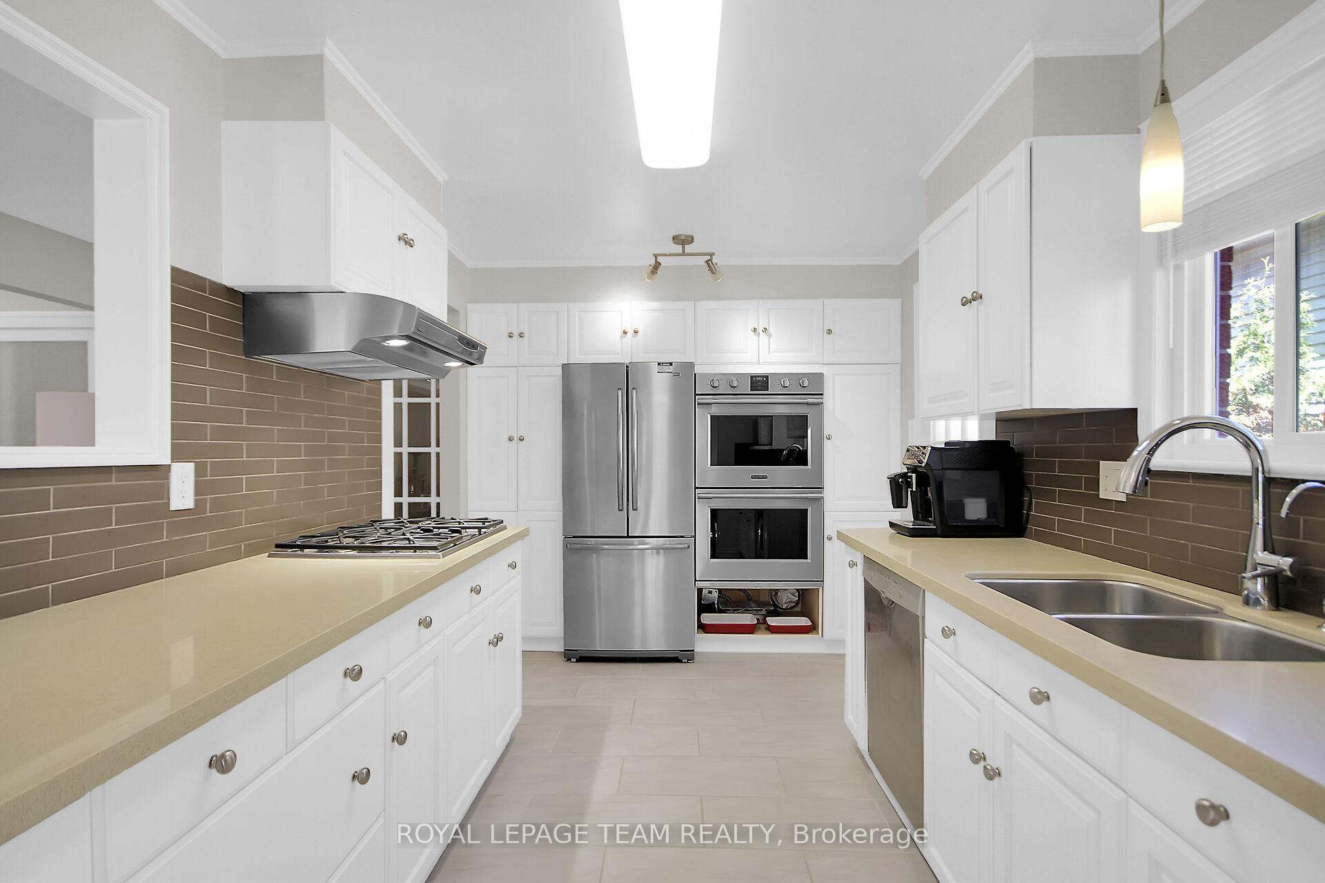 Photo 12 of 167 Abbeyhill Drive, Ottawa, Kanata - Glencairn/Hazeldean — HOMEH