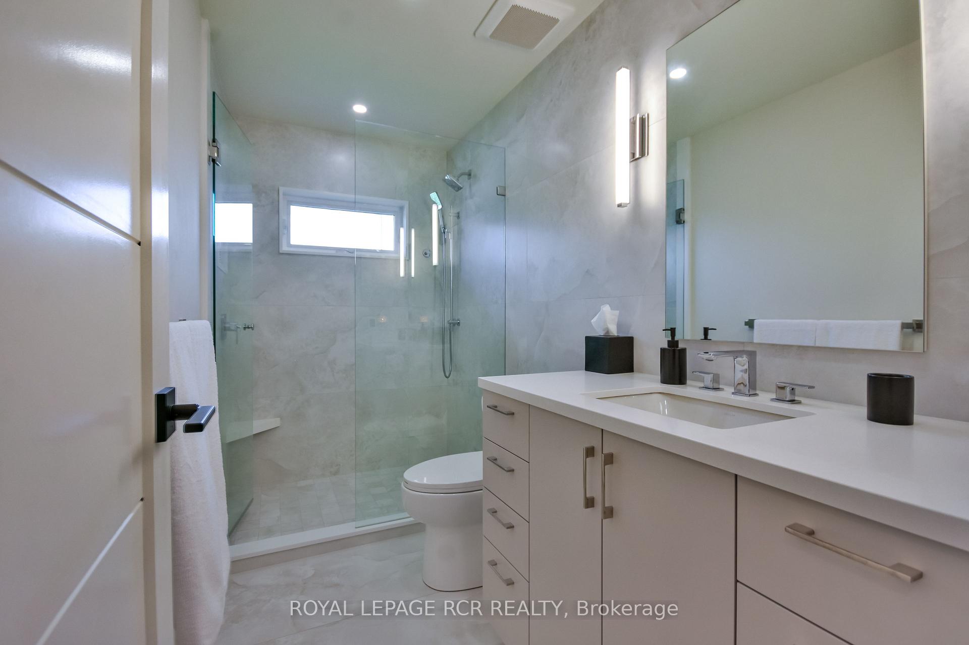 Photo 19 of 2075 Gilford Road, Innisfil, Gilford — HOMEH