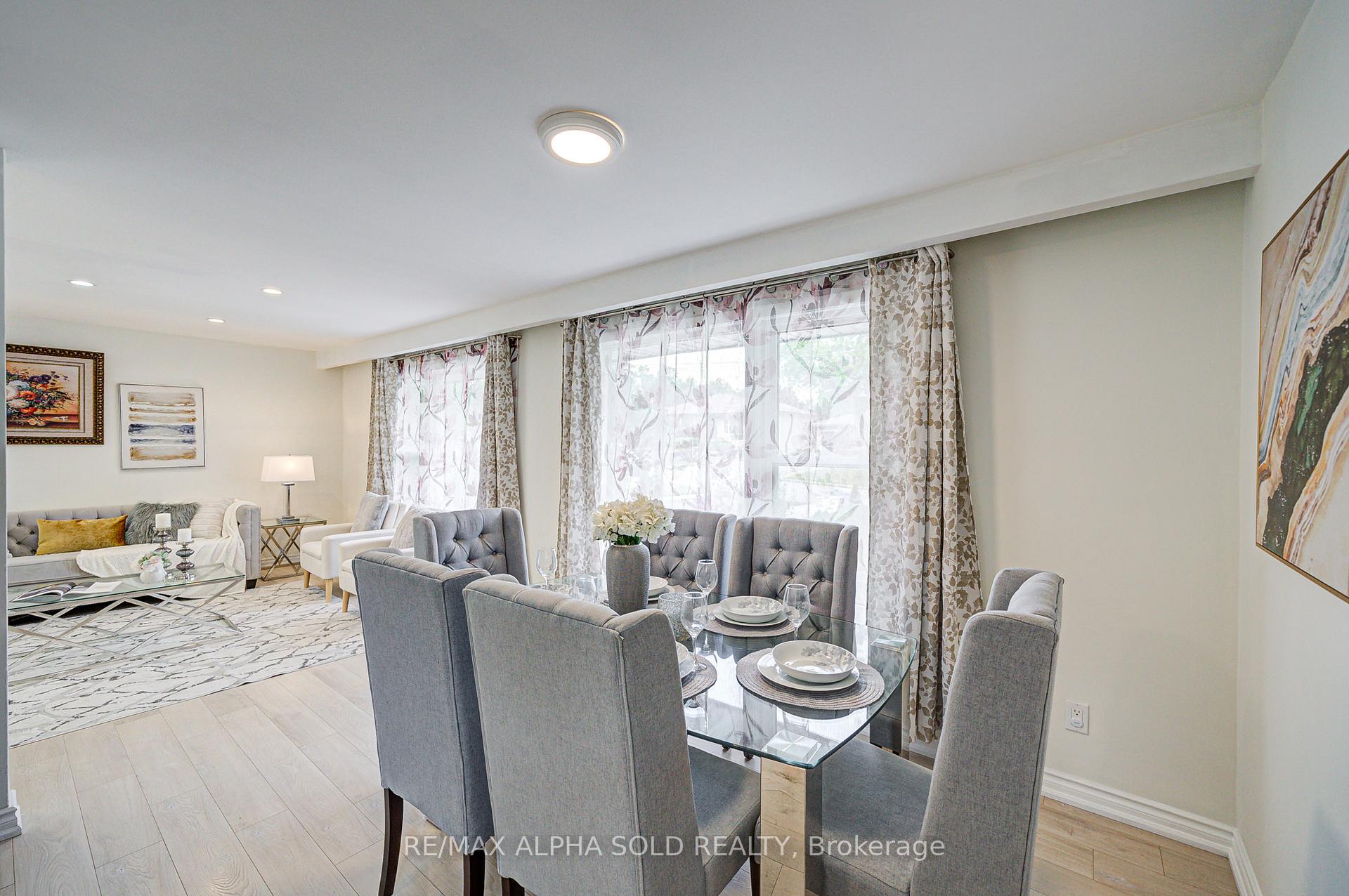 Photo 11 of 16 Arrowflight Drive, Markham, Bullock — HOMEH
